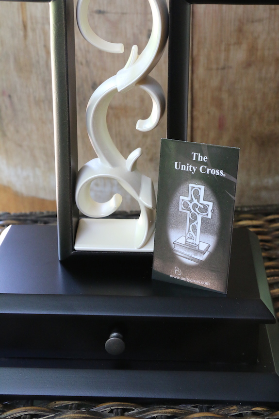 Unity Cross Cards for Guests