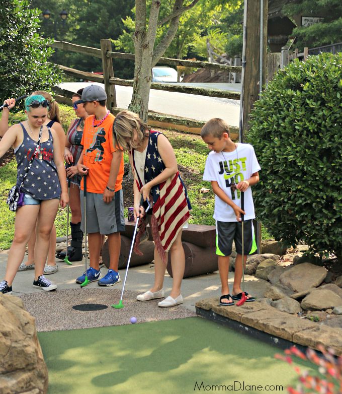 family mini golf in the mountains