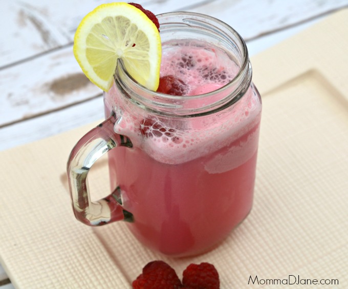 Frozen Raspberry Lemonade Mocktail