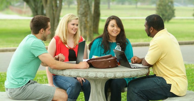 5 Ways to Help Your Teen with the College Decision