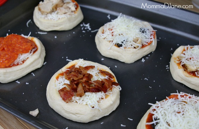 bake biscuit pizzas