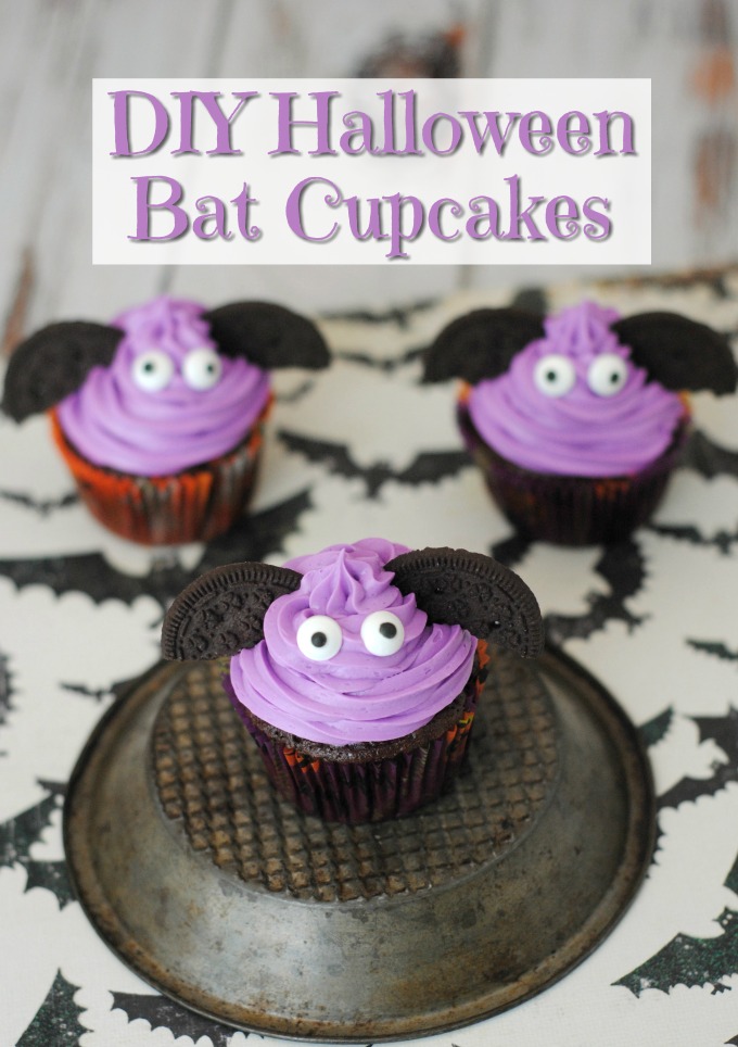 diy-halloween-bat-cupcakes