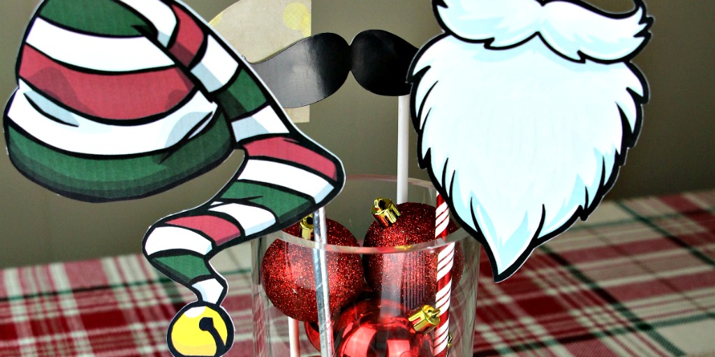 Free Printable Photo Props for a Christmas Party - Life. Family. Joy