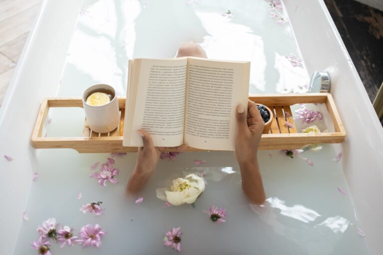 Walk-In Bathtubs Offer Therapeutic Benefits