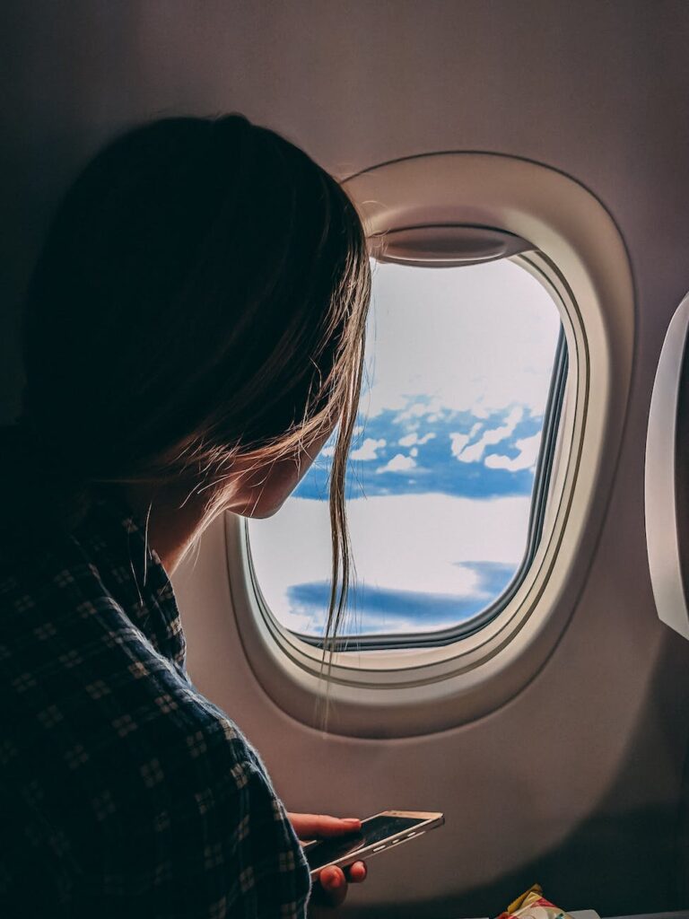 How to Save on International Flights without Compromising On Quality